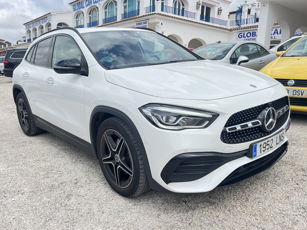Mercedes-Benz Gla 200 D Amg Line 8 G -Dct Automatic SUV 2021 