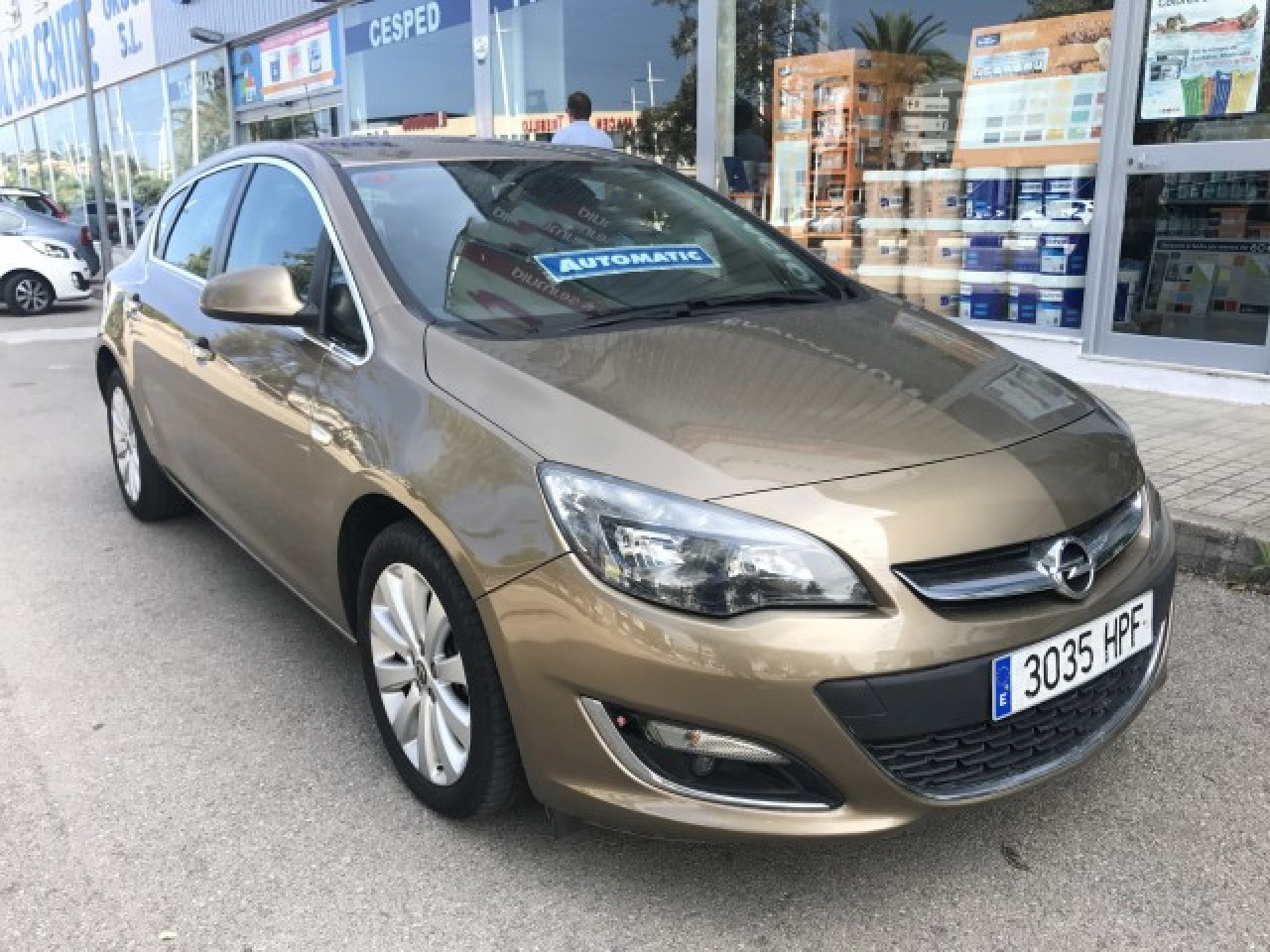 Opel Astra 1.4 Turbo 140BHP Excellence Automatic Hatchback 2013 
