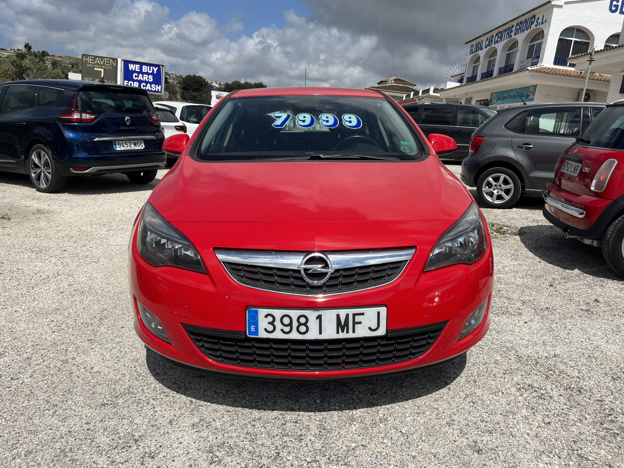Opel Astra 1.6 T Elegance Hatchback 