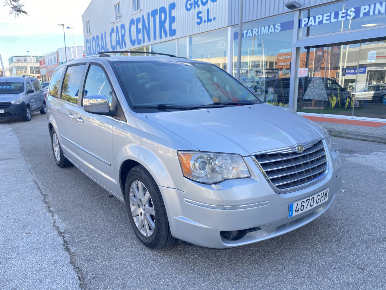 Chrysler Grand Voyager 2.8 Crdi Limited Automatic Photo