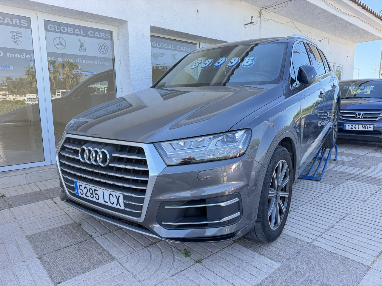 Audi Q7 3.0TDI -Model 5.0 Quartro S Line Automatic People carrier