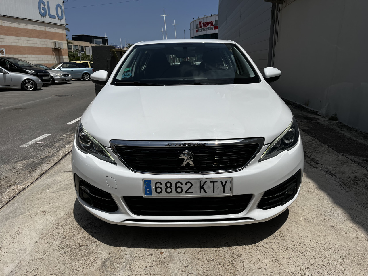 Peugeot 308 1.2 Pure Tech Hatchback