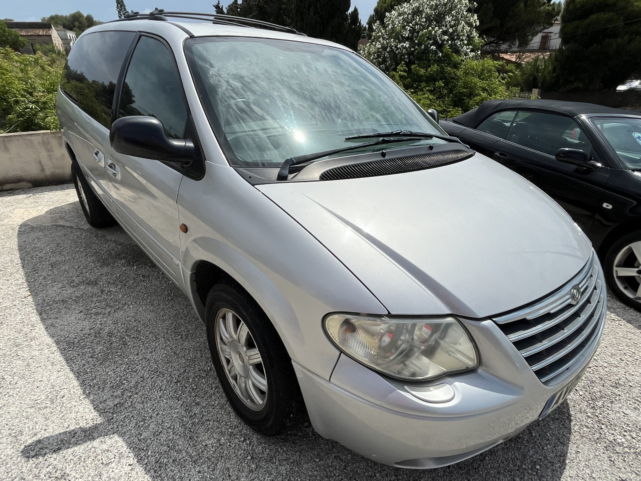 Chrysler Grand Voyager 2.8 Crdi Limited Xsa Automatic People carrier Photo