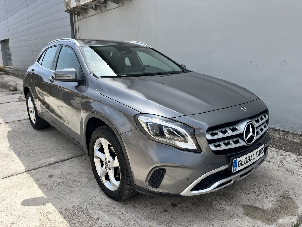 Mercedes-Benz Gla 180 Urban Automatic Hatchback 2018 model 